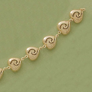 7.5" Puffed Heart Bracelet - X4329