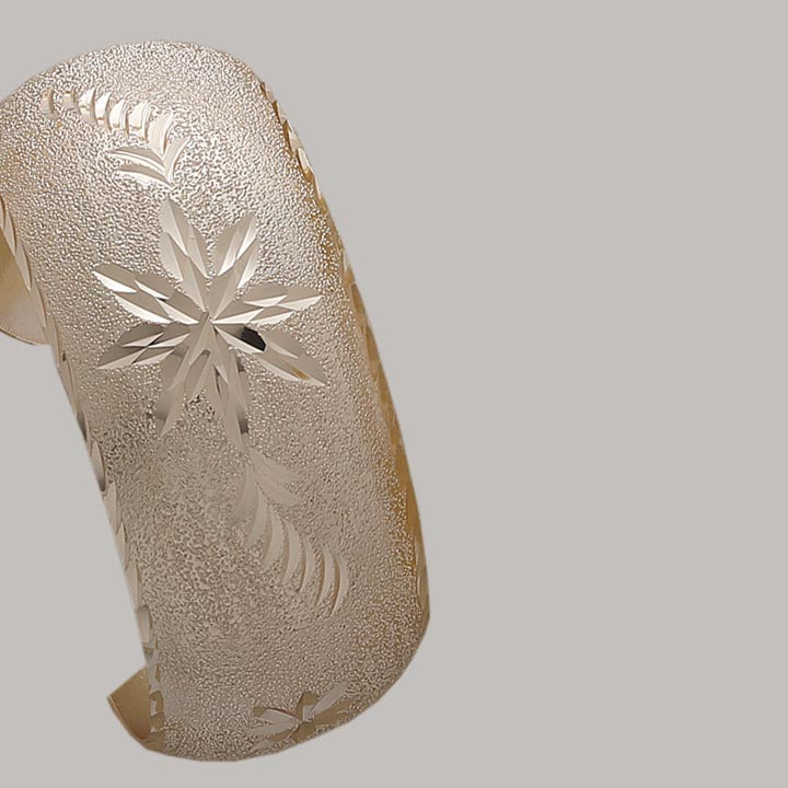 29mm Diamond-Cut Cuff Bangle - XB422