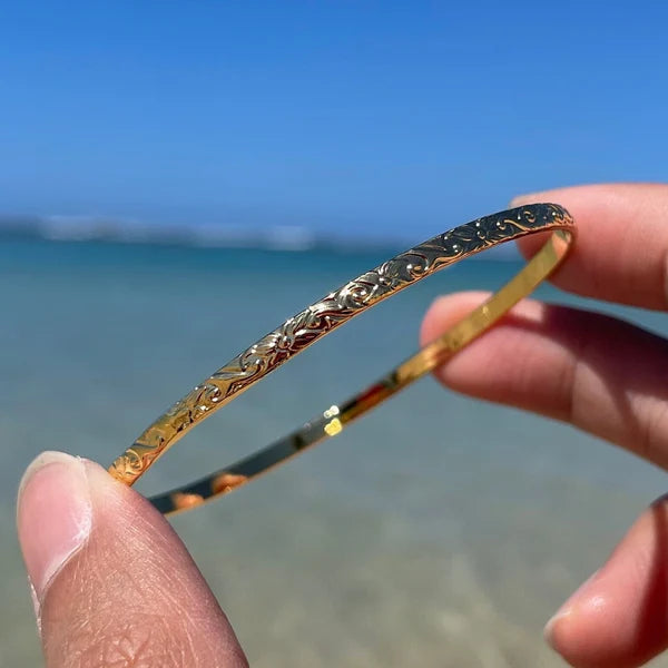 3mm "Floral" Glittery Bangle - XB445
