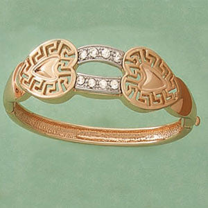 Crystal Two-tone Hearts Open & Close Bangle - XB358