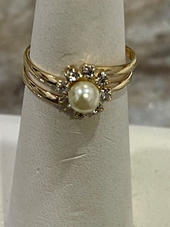 Austrian Crystal Faux Pearl Ring - XR418
