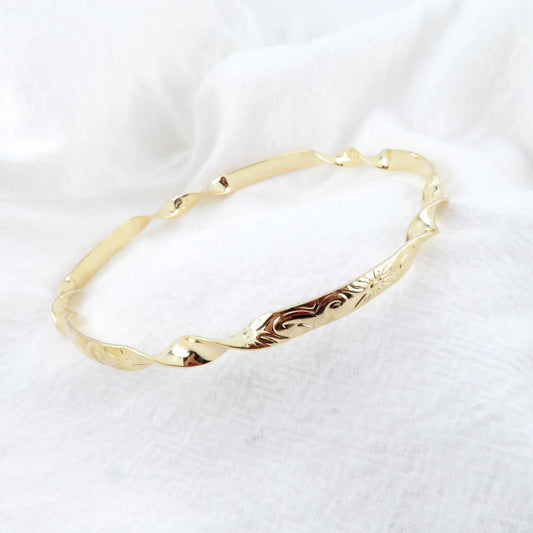 Floral Scroll 5mm Twist Bangle - XB462