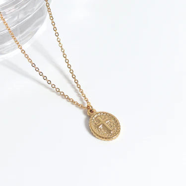 18mm Oval Cross Pendant - X5872